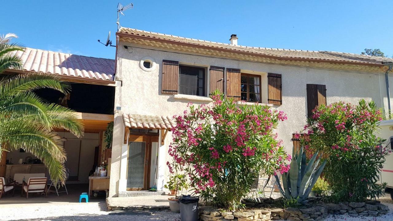 Mas Des Gardies Saint-Julien-de-Peyrolas Exterior photo